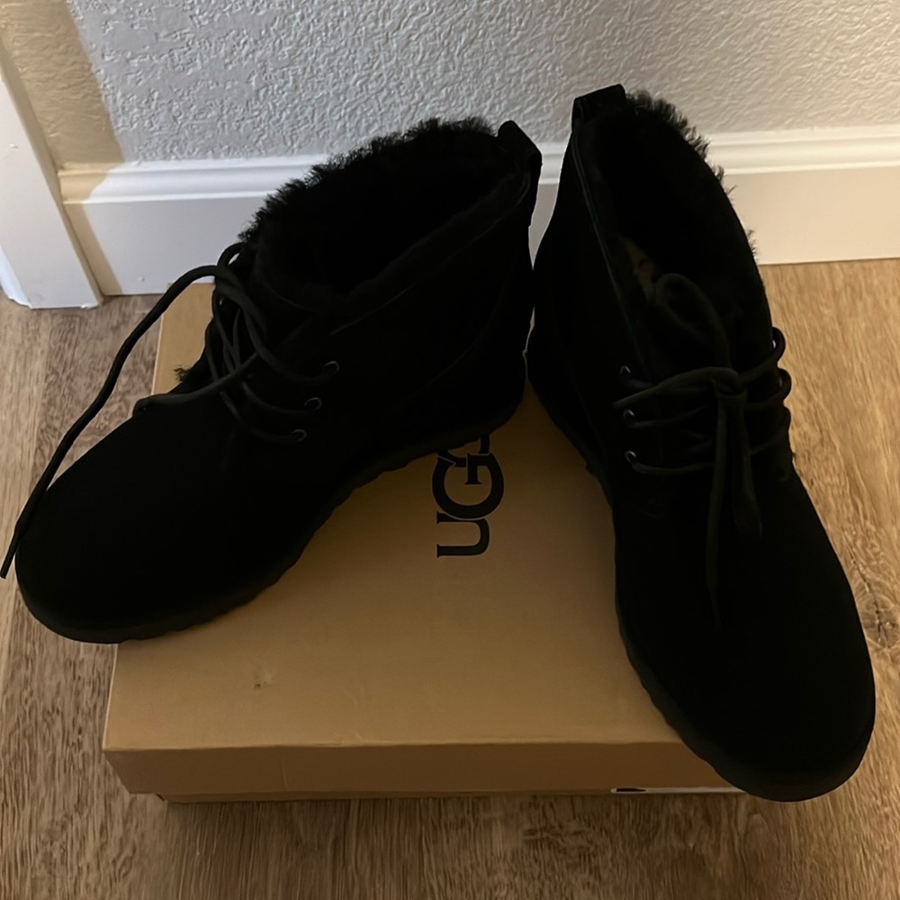Ugg Classic Femme Lace Bootie in Black size 9.5